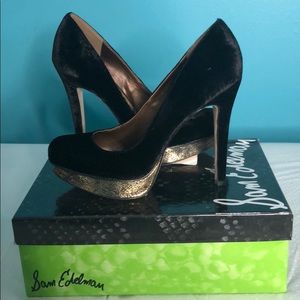 Sam Edelman Ulysa Black Crush Velvet Heels Pump
